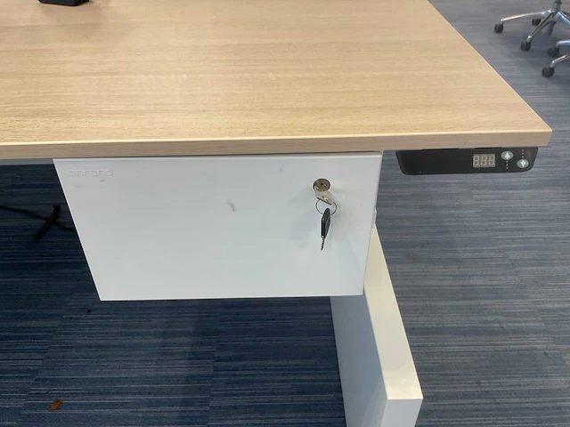 Ahrend duo zit-sta bureau - afbeelding 3 van  3