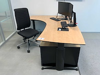 Ahrend, girsberger bureau met bureaustoel en ladeblok - afbeelding 1 van  7