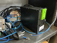 Ahrend jaloeziedeurkast met diverse voedingen en onderdelen - afbeelding 9 van  11