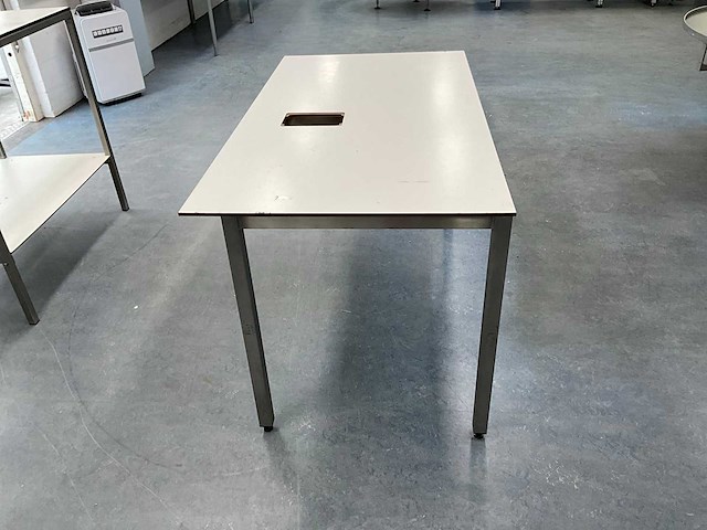 Ahrend laboratorium rvs tafels (2x) - afbeelding 2 van  7