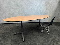 Ahrend/ mehes - vergadertafel ovaal 260x130 - afbeelding 1 van  7