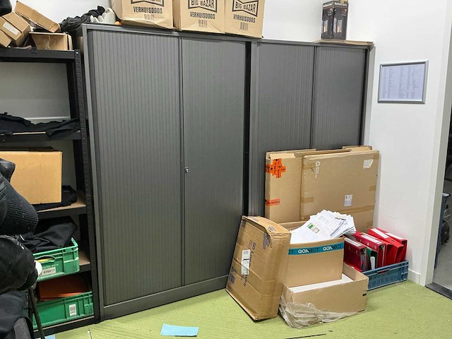 Ahrend roldeurkast (2x) - afbeelding 1 van  12