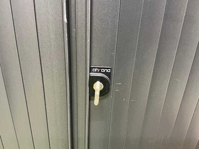 Ahrend roldeurkast (2x) - afbeelding 6 van  12