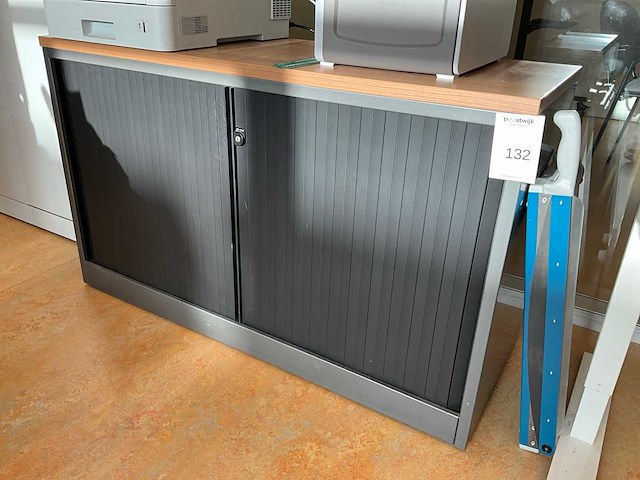 Ahrend roldeurkast - afbeelding 1 van  3