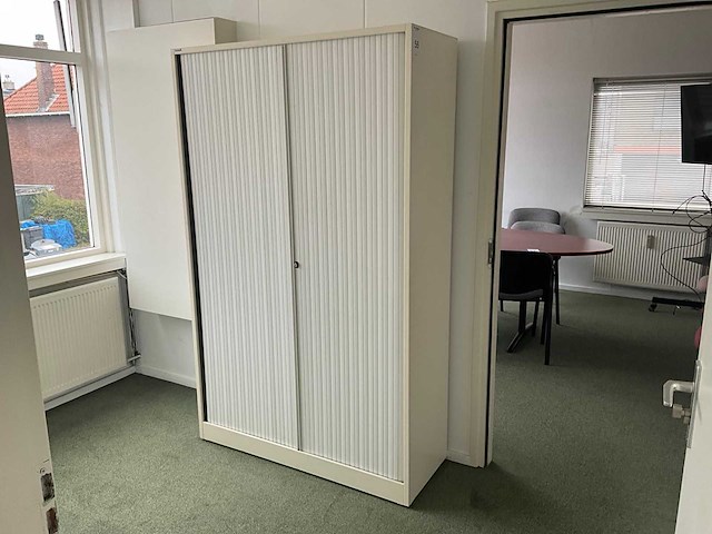 Ahrend roldeurkast - afbeelding 1 van  5