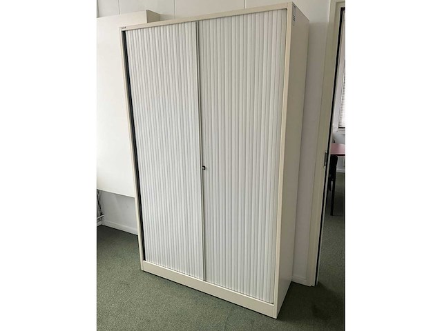 Ahrend roldeurkast - afbeelding 2 van  5