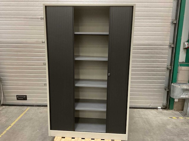Ahrend roldeurkast - afbeelding 2 van  2