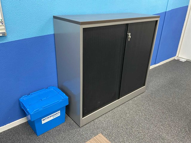 Ahrend roldeurkast - afbeelding 1 van  6