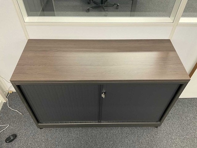 Ahrend roldeurkast - afbeelding 5 van  5