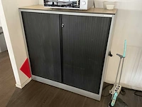 Ahrend roldeurkast - afbeelding 1 van  3