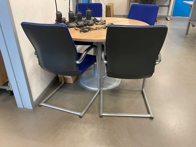 Ahrend vergaderset - afbeelding 2 van  3
