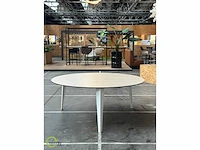 Ahrend vergadertafel ø180x75cm