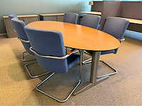 Ahrend vergadertafel met -stoelen - afbeelding 9 van  11