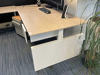 Ahrend zit-sta bureau met bureaustoel - afbeelding 2 van  4