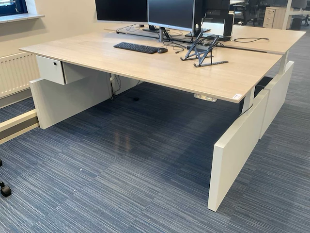 Ahrend zit-sta bureau - afbeelding 2 van  5