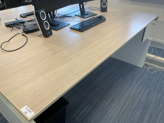 Ahrend zit-sta bureau - afbeelding 3 van  5