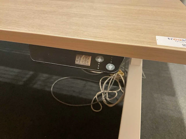 Ahrend zit-sta bureau - afbeelding 3 van  5