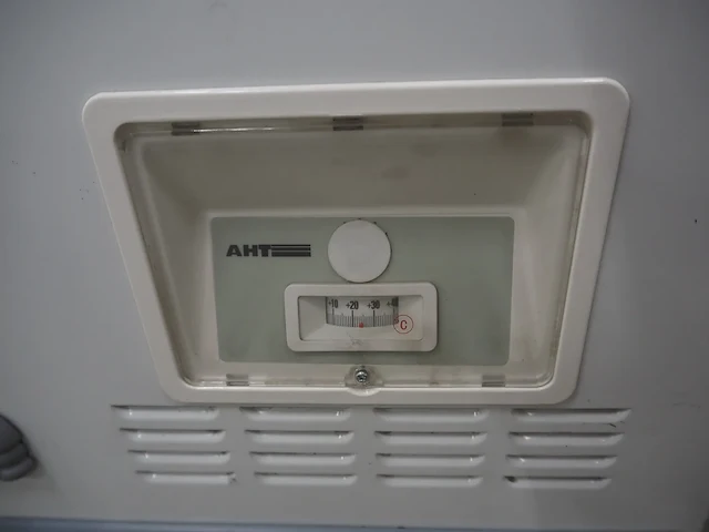 Aht - afbeelding 7 van  9