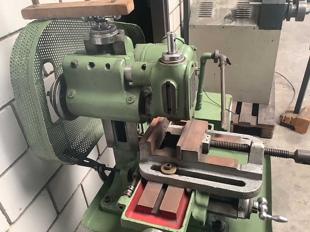 Ai - verticale freesmachine - afbeelding 3 van  4
