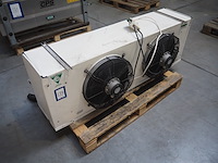 Aia - afbeelding 1 van  6