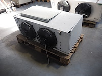 Aia - afbeelding 2 van  7