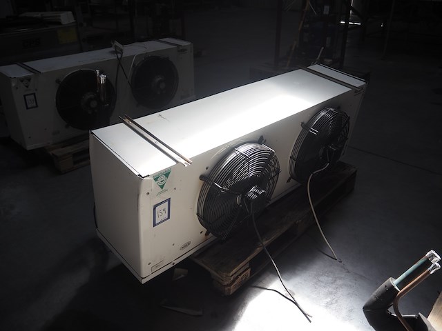 Aia - afbeelding 1 van  7