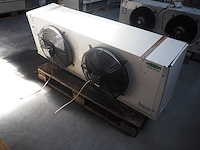 Aia - afbeelding 2 van  7