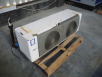 Aia - afbeelding 1 van  6