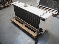 Aia - afbeelding 4 van  6