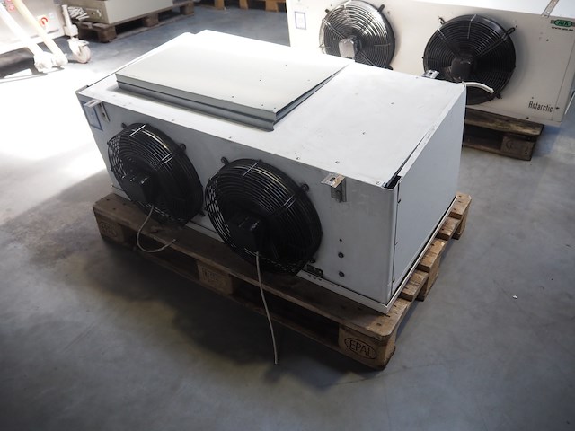 Aia - afbeelding 2 van  7