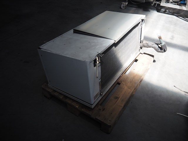 Aia - afbeelding 3 van  7