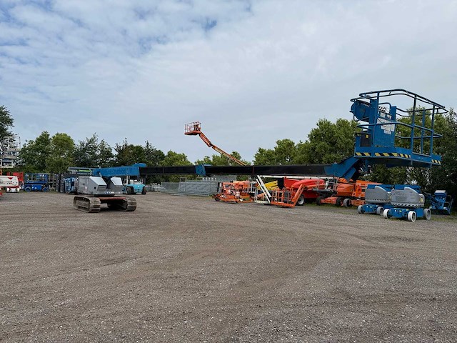 Aichi - 2007 - sr18a - rups telescoop hoogwerker - afbeelding 7 van  26