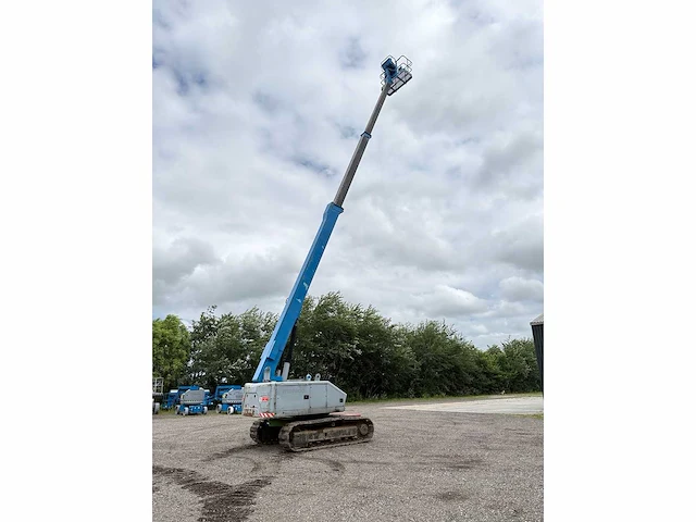 Aichi - 2007 - sr21a - telescoop hoogwerker rups - afbeelding 14 van  33