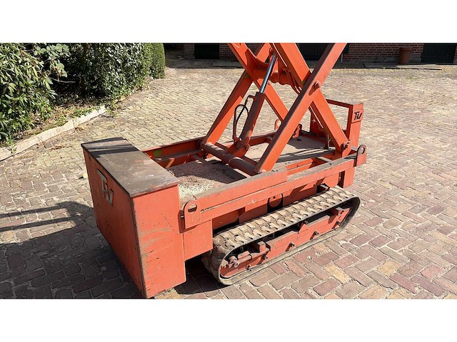 Aichi hoogwerker - afbeelding 14 van  15