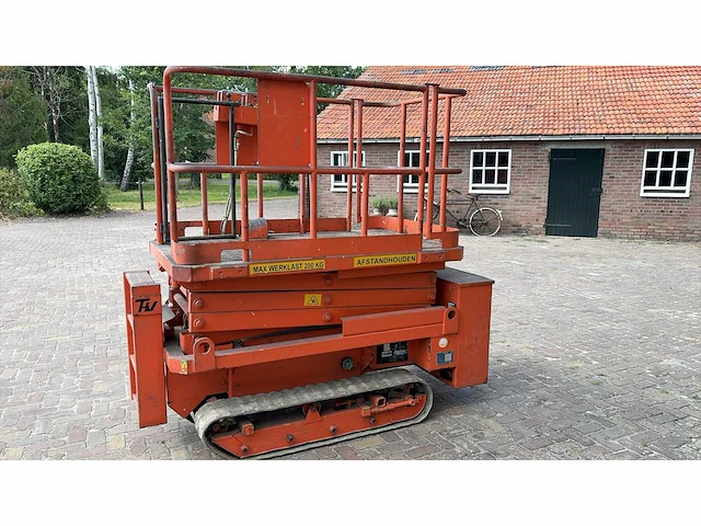 Aichi rups hoogwerker - afbeelding 4 van  15
