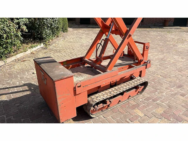 Aichi rups hoogwerker - afbeelding 8 van  15