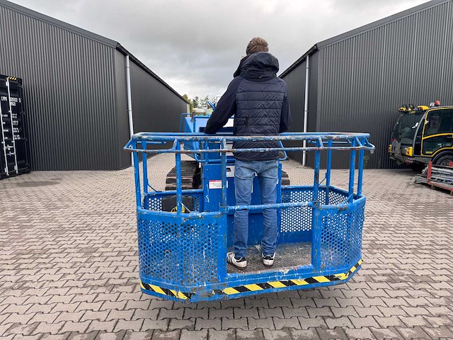 Aichi sr123/isr403 telescoophoogwerker - afbeelding 30 van  50