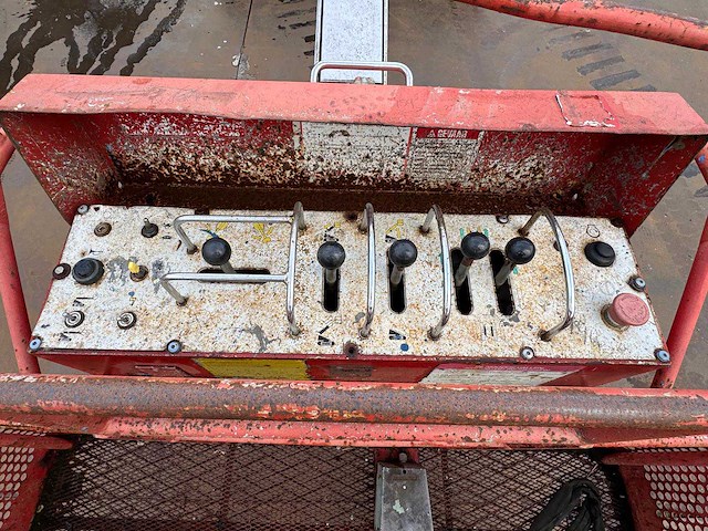 Aichi sr182 rups telescoop hoogwerker - afbeelding 9 van  10