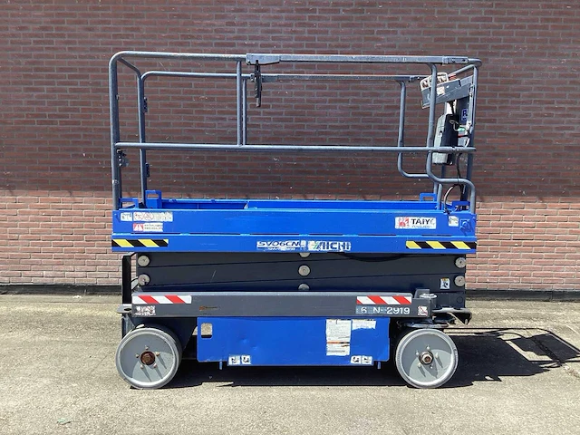 Aichi sv06cnl hoogwerker - afbeelding 4 van  7