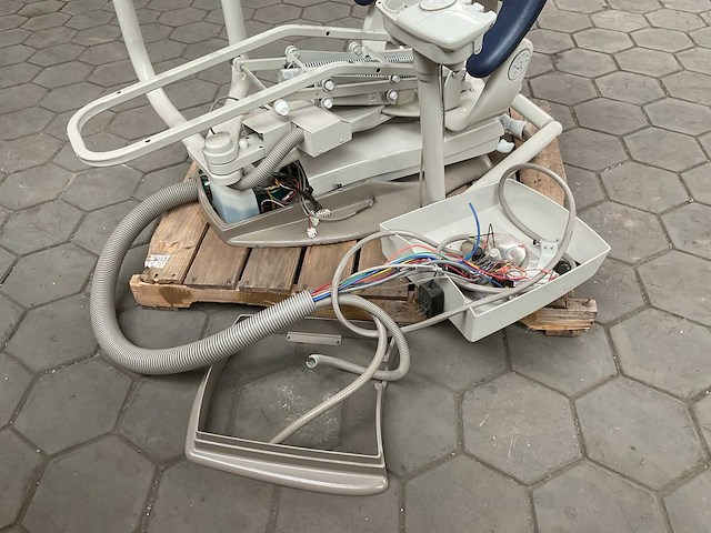 Aidec tandartsstoel - afbeelding 4 van  10