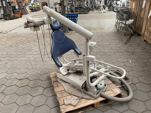 Aidec tandartsstoel - afbeelding 7 van  10