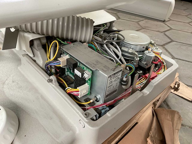 Aidec tandartsstoel - afbeelding 6 van  16