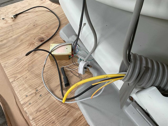 Aidec tandartsstoel - afbeelding 7 van  16