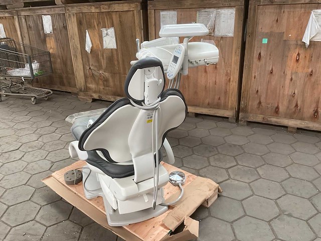 Aidec tandartsstoel - afbeelding 4 van  10