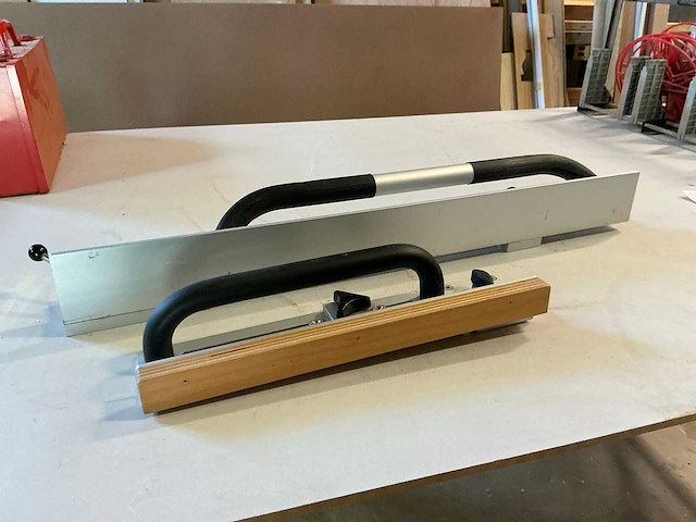 Aigner hulpstuk/geleiding freesmachine (2x) - afbeelding 1 van  3