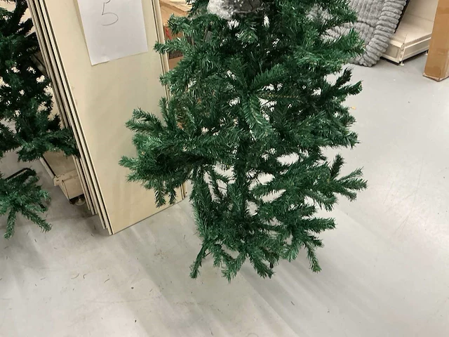 Aigostar kunstkerstboom met verlichting - afbeelding 3 van  4