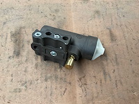 Air brake governor - afbeelding 1 van  3