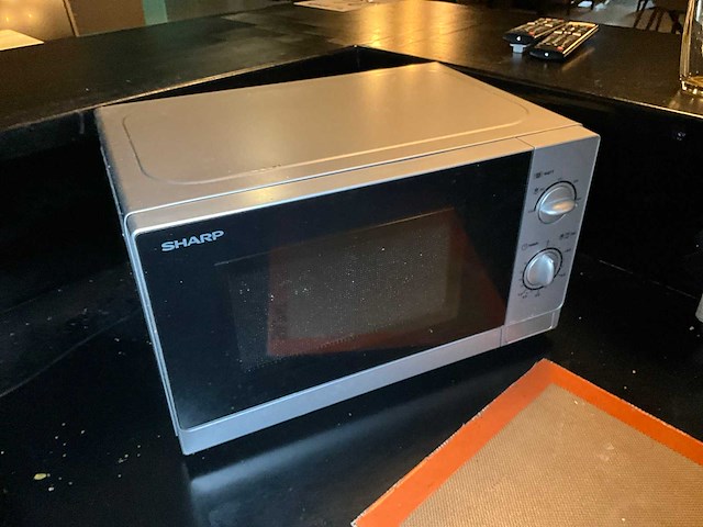 Air-fryer, magnetron en tosti ijzer - afbeelding 4 van  5