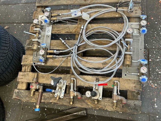 Air liquide gasverdeelunit (2x) - afbeelding 4 van  13