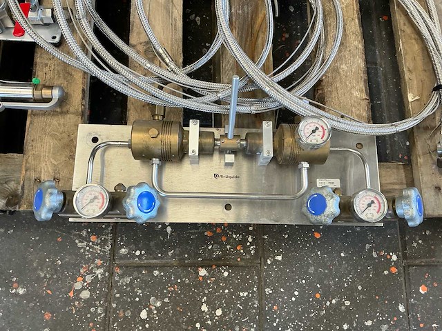 Air liquide gasverdeelunit (2x) - afbeelding 5 van  13